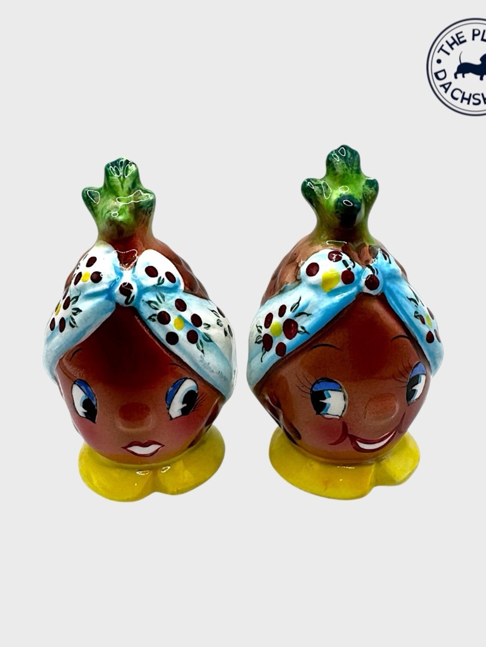 Vintage PY Pineapple Shakers